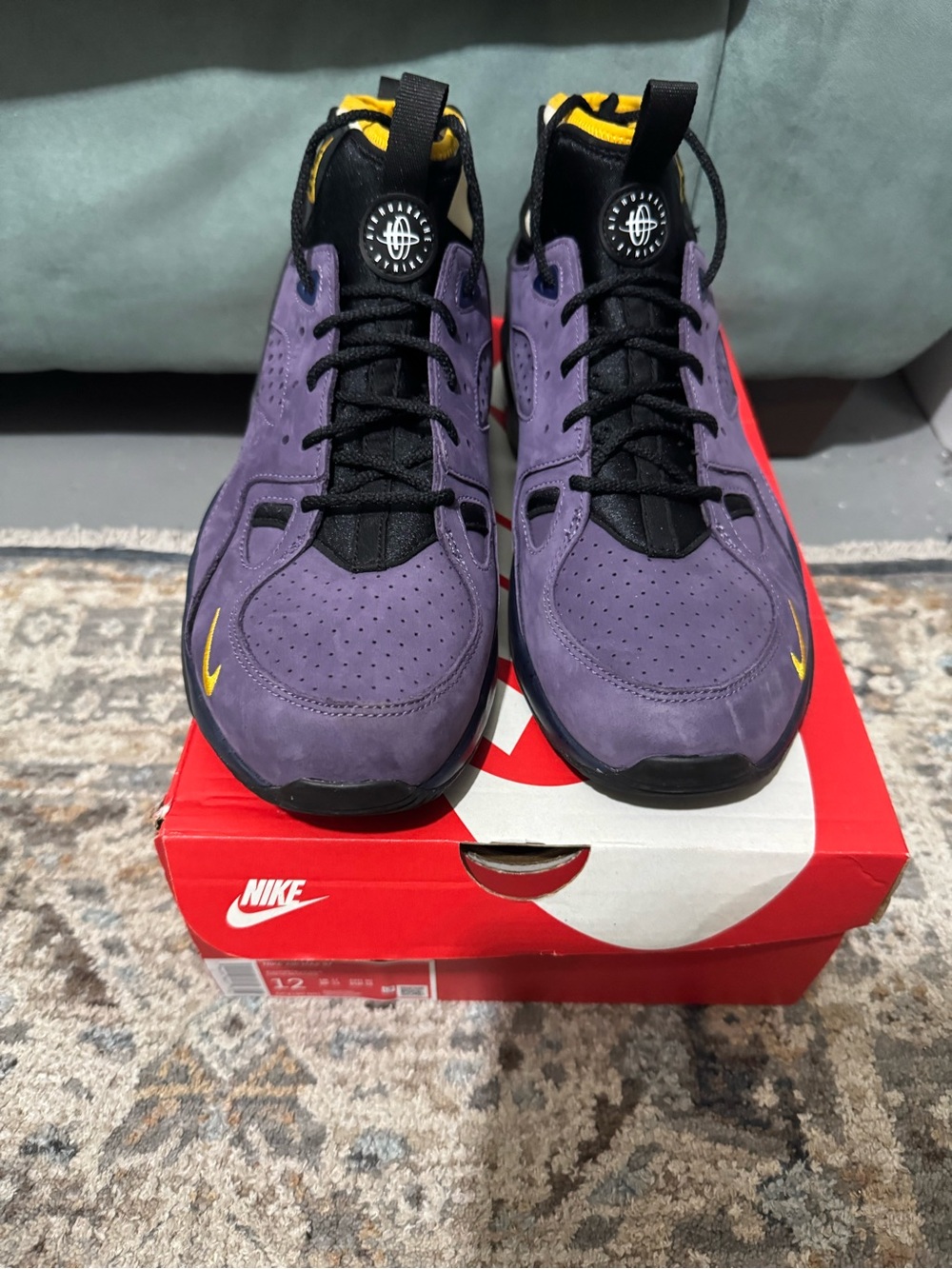 Nike ACG Mowabb Men’s Purple Sneakers with Yellow Highlights